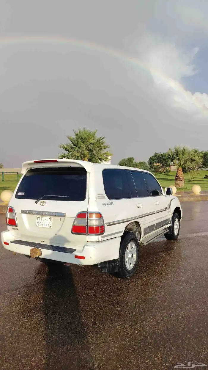 للبيع جيب صالون2006جي اكس ار 1