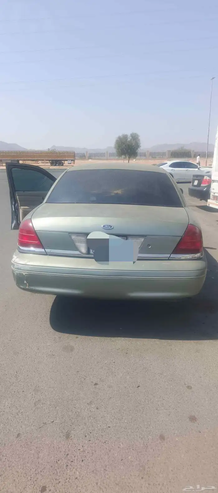 فورد فكتوريا 2004 0