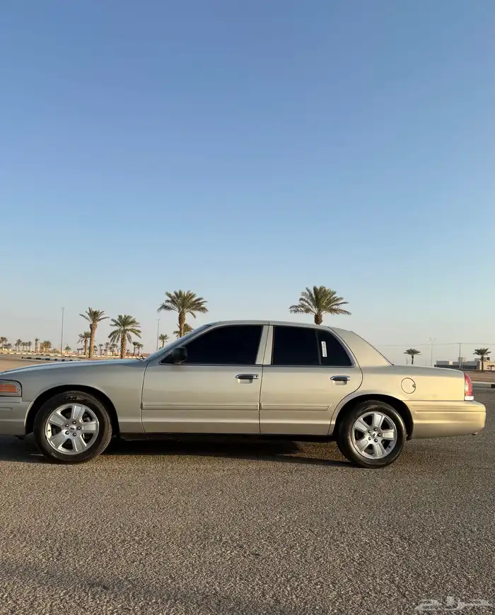 فورد كراون فكتوريا مدني 2012 18