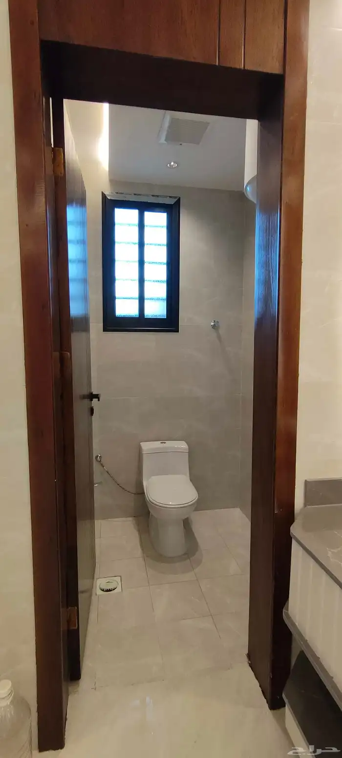 للبيع شقق ارضية وعلويه موقع مميز أسعار تبدا من 520الف 7