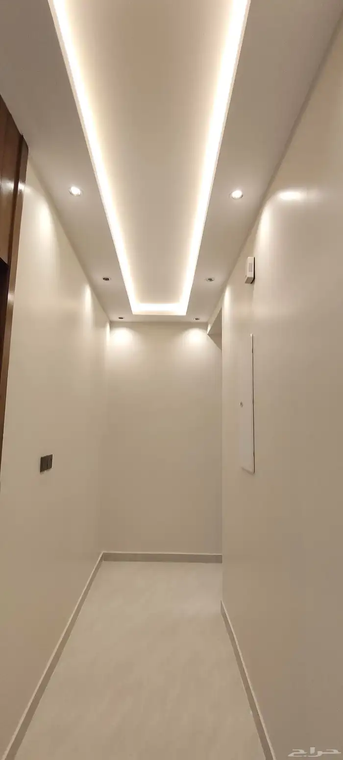 للبيع شقق ارضية وعلويه موقع مميز أسعار تبدا من 520الف 33