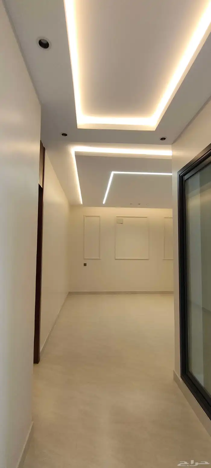 للبيع شقق ارضية وعلويه موقع مميز أسعار تبدا من 520الف 31