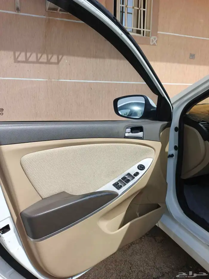 Hyundai Accent 2016 8