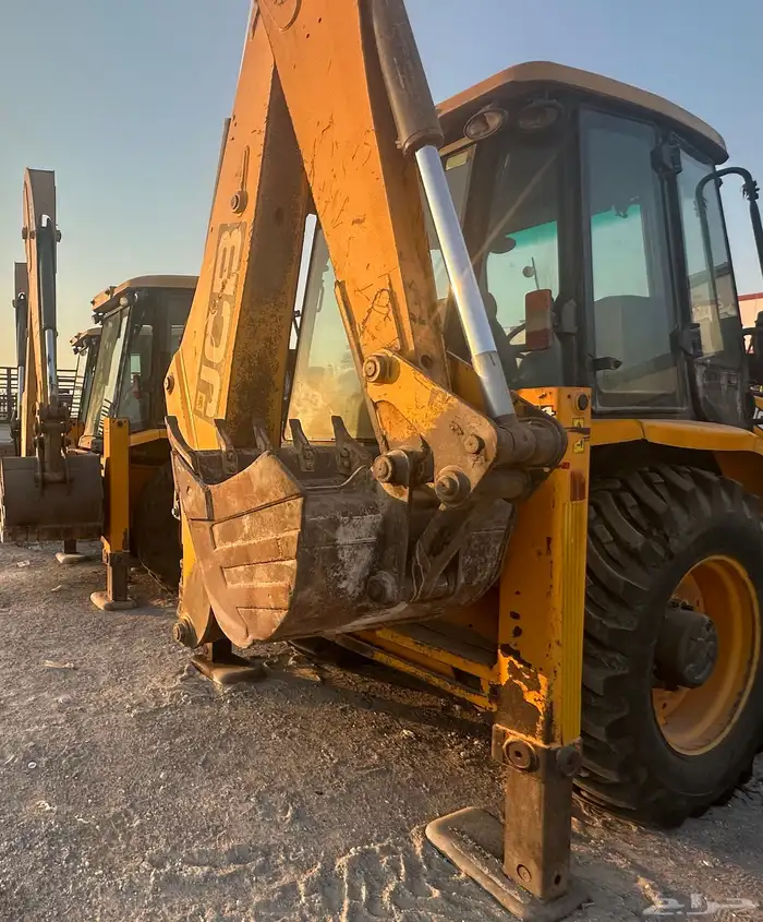 جي سي بي عرجاء ستة موديلات متفرقة 3