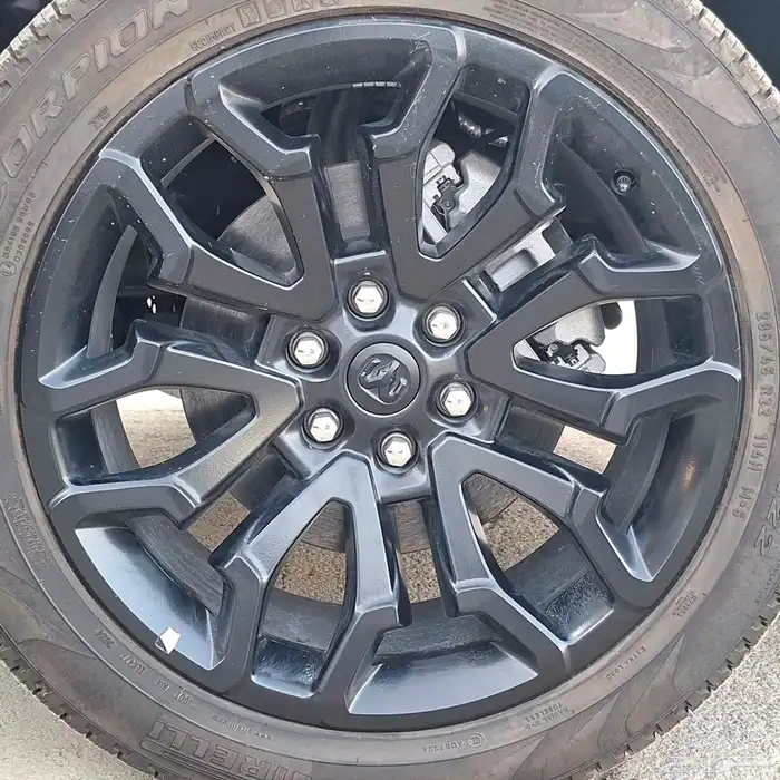 دودج رام 2025 لميتد بلاك اديشن خليجي السعر 295 شامل الضريبه 14