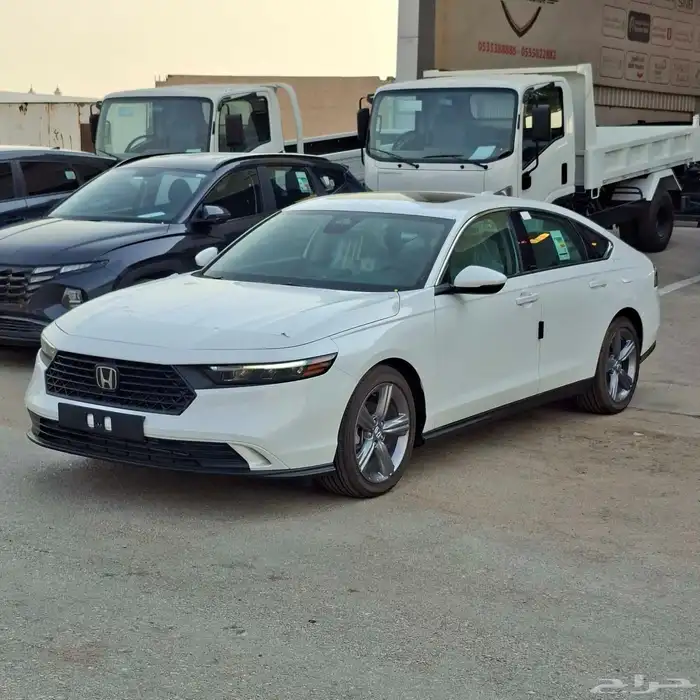 هوندا اكورد 2025 EX نص فل خليجي السعر 128 الف شامل الضريبه 2