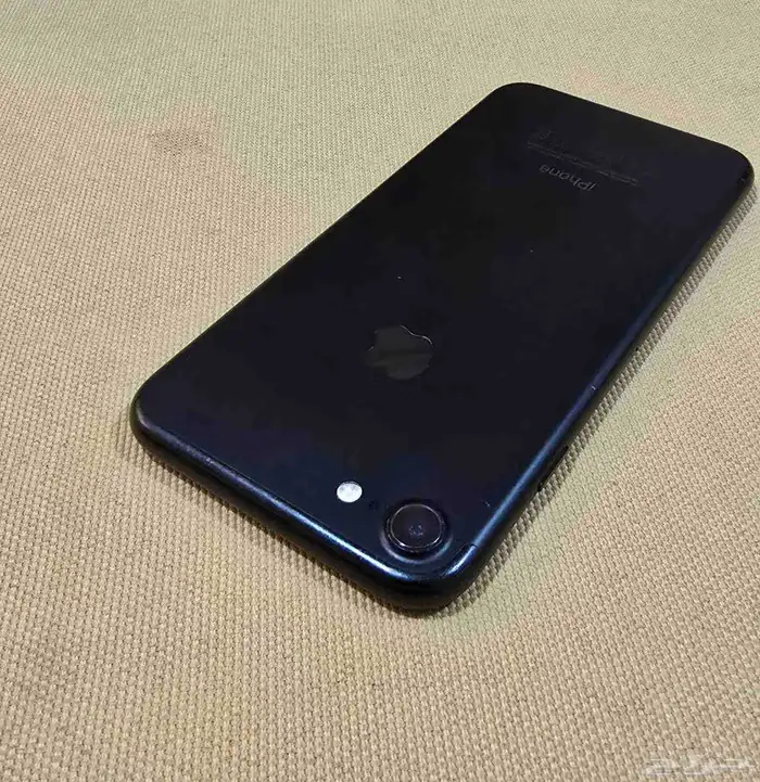 ايفون 7 عادي 128 قيقا 3