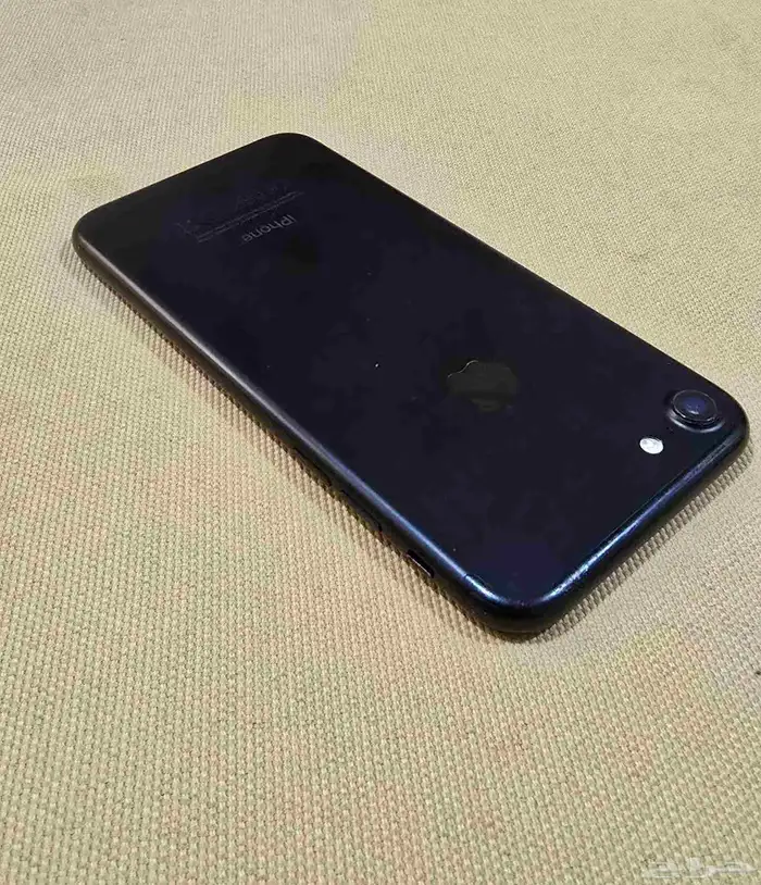 ايفون 7 عادي 128 قيقا 4