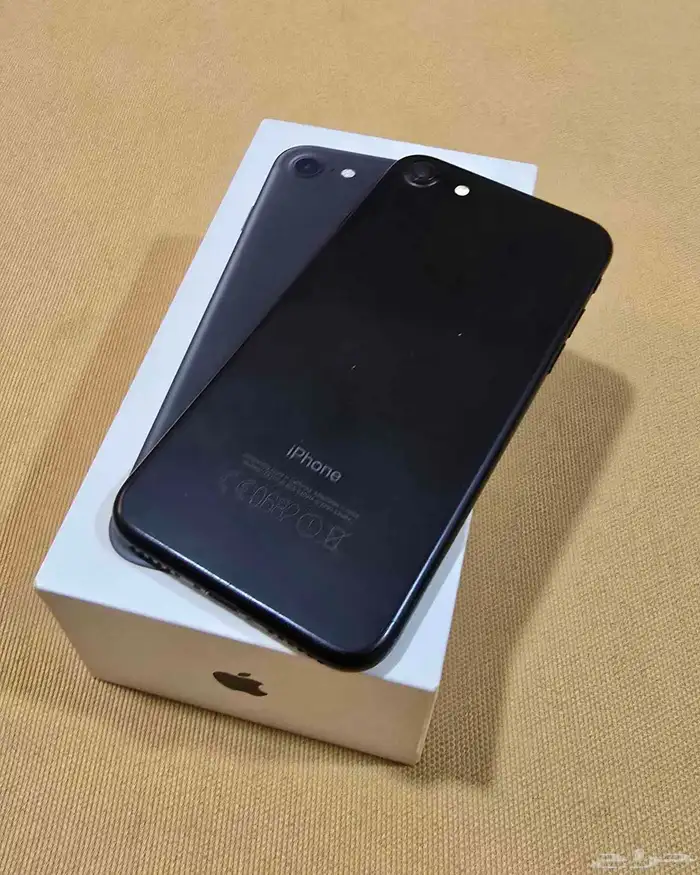 ايفون 7 عادي 128 قيقا 0