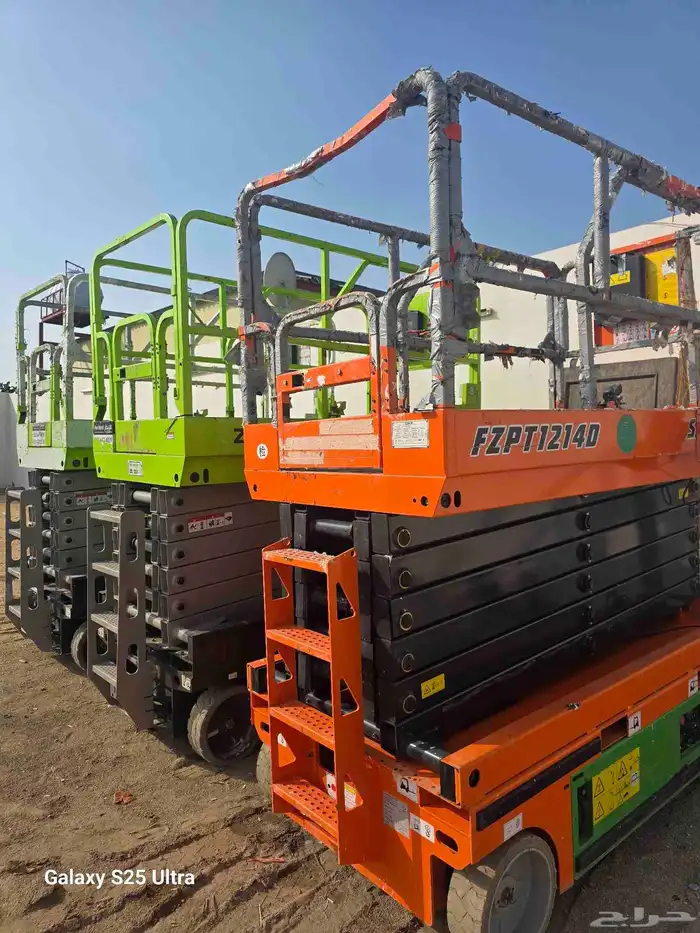 سيزرلفت للايجار رافعه مقصيه للايجار رافعات مقصيه للايجار كهب 2