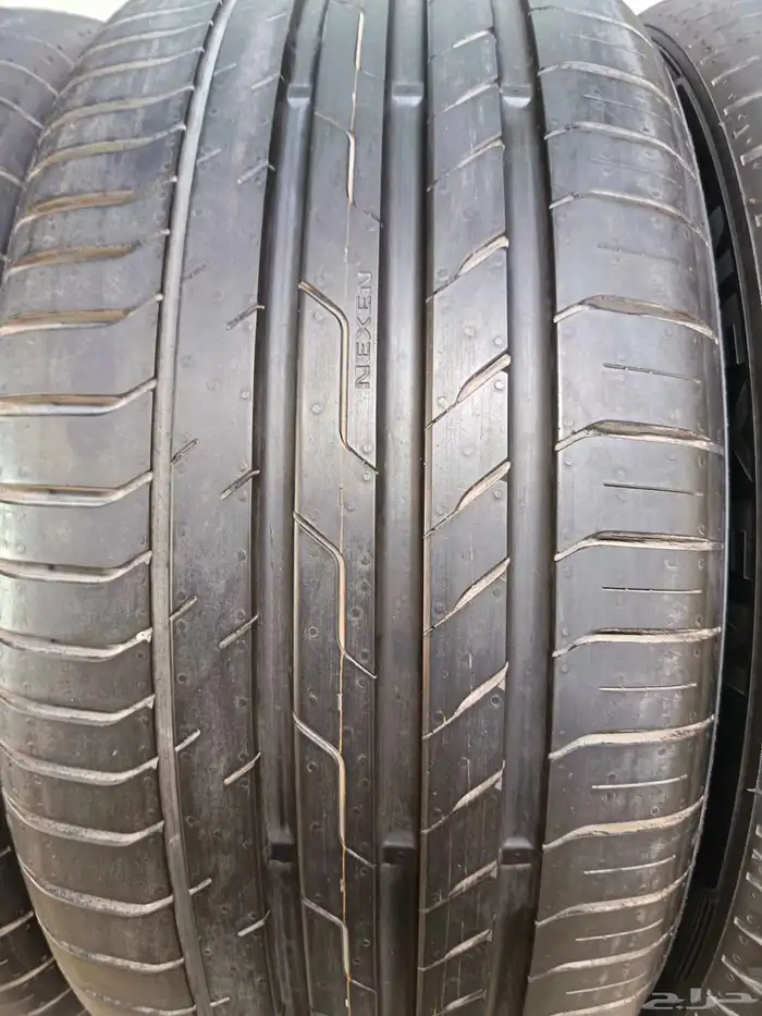 كفرات نكسن كوري 245 40 19 2