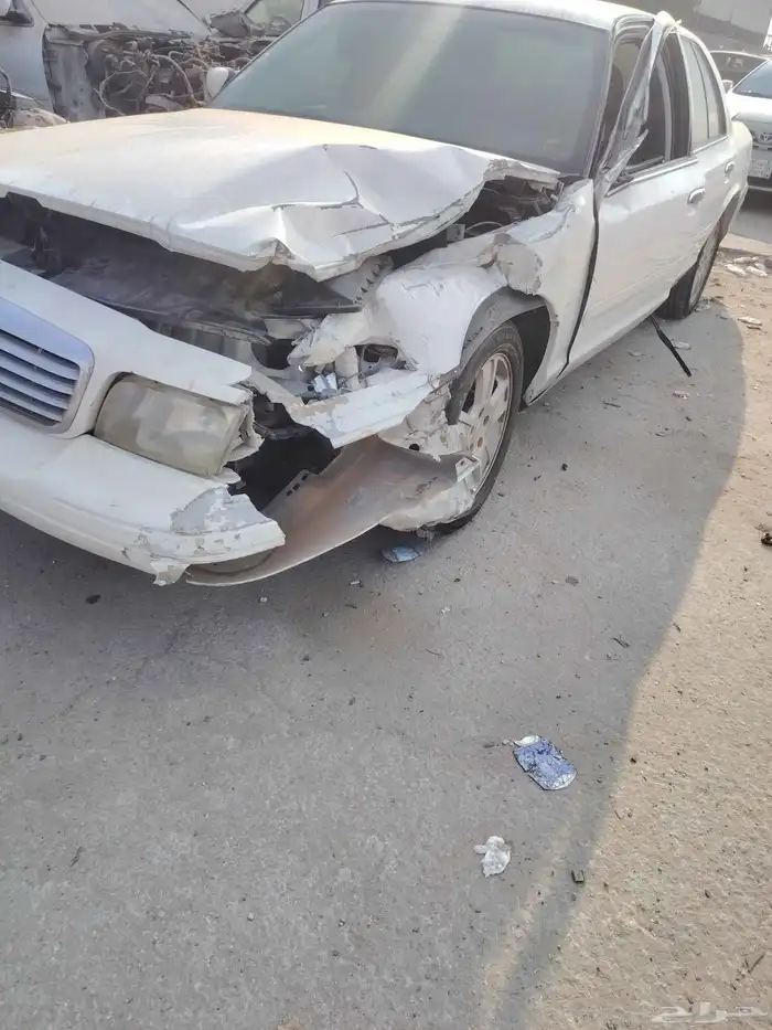 فورد فكتوريا 2002 بوليسي 1