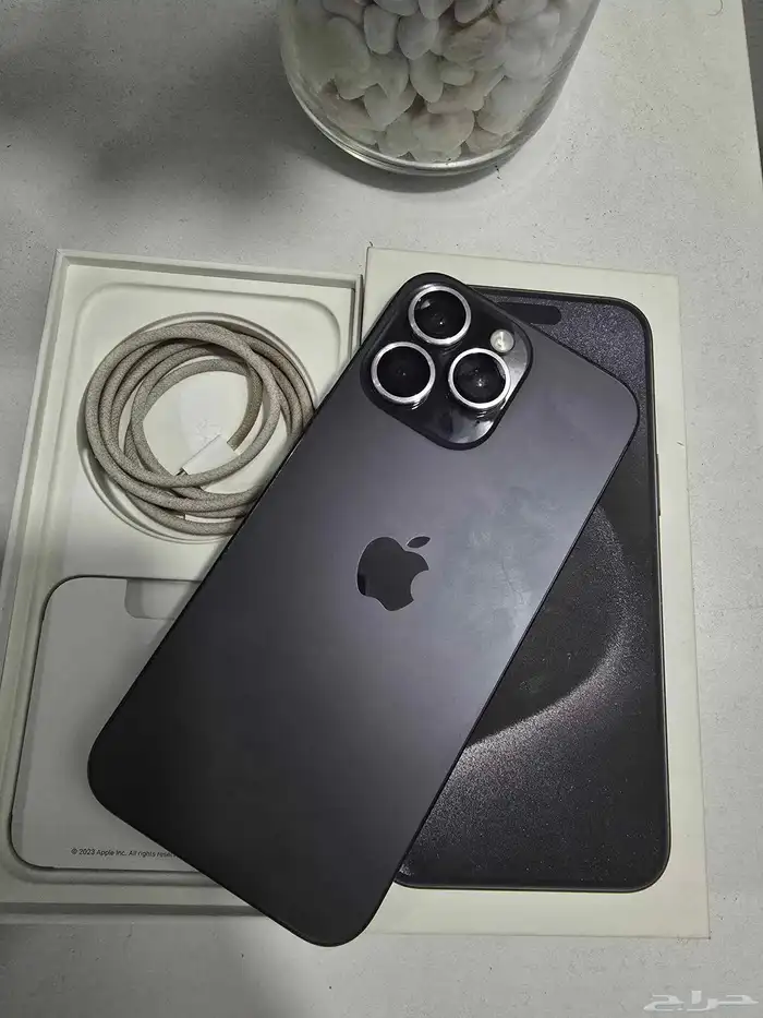 ايفون 15 برو ماكس 0