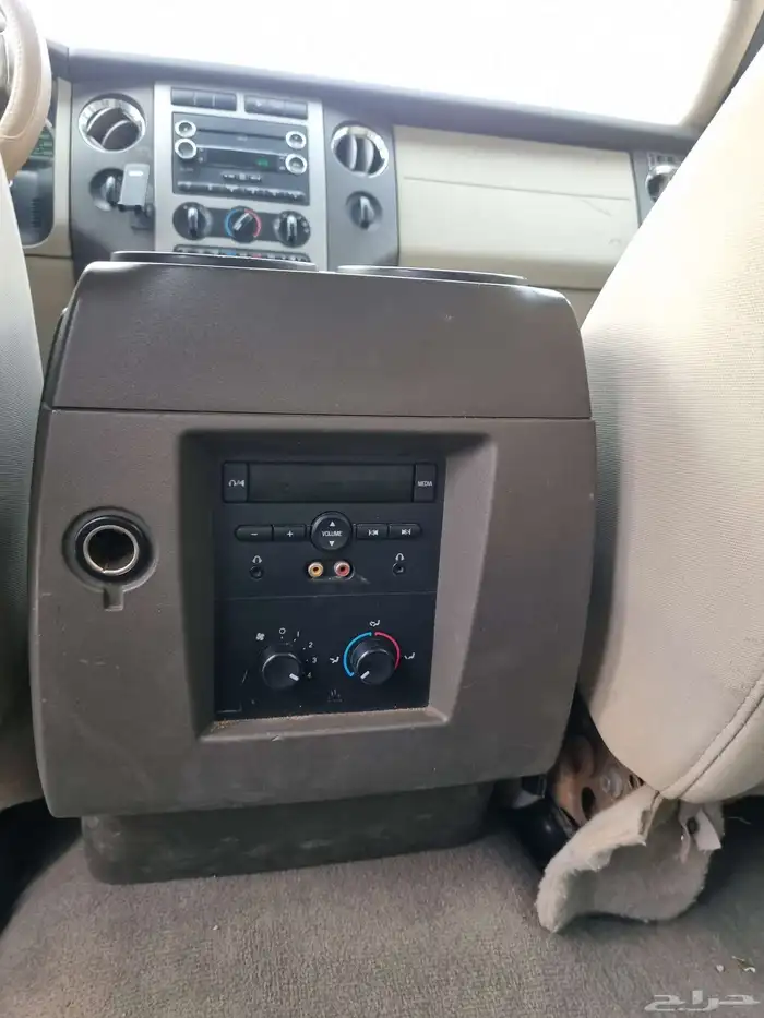 فورد اكسبيدشن 2013 5