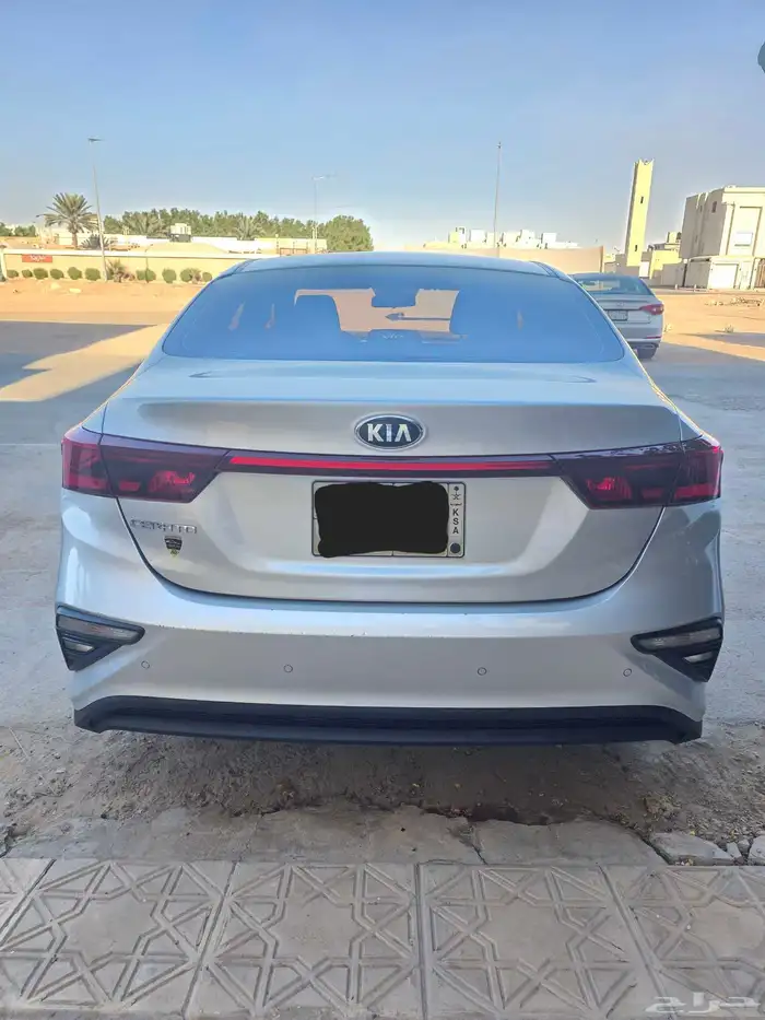 للبيع كيا سيراتو 2021 فضي 7
