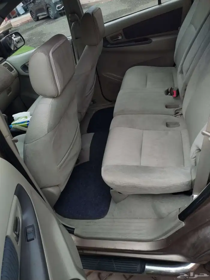 للبيع انوفا 2009 نظيفة جاهزة للاستخدام 24