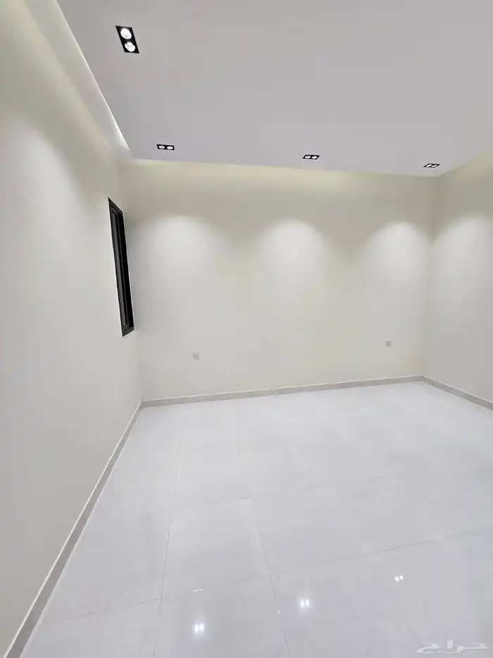 للبيع شقق ارضيه وعلويه مداخل سياره كامل خدمات تشطيب ممتاز 13