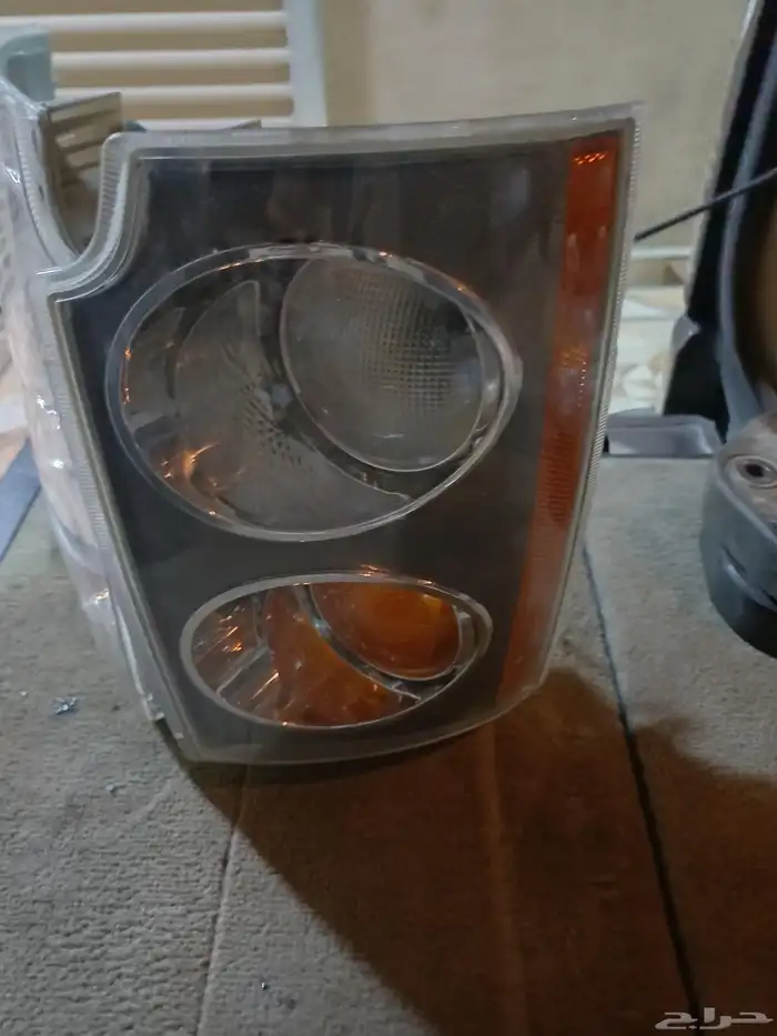 صطبات ركن رنج روف من موديل 2002 الى 2005 اصلي شبه جديد 3