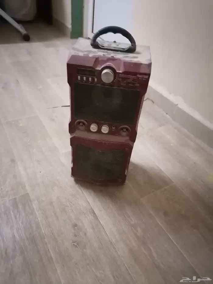 سيراحمر للبيع ومكواة راديو ومسكنة 1