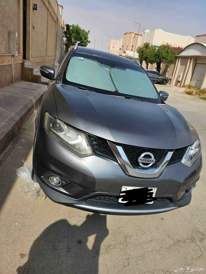 للبيع نيسان إكس-تريل 2015 فل كامل دبل مقاعد جلد (7 ركاب) 0