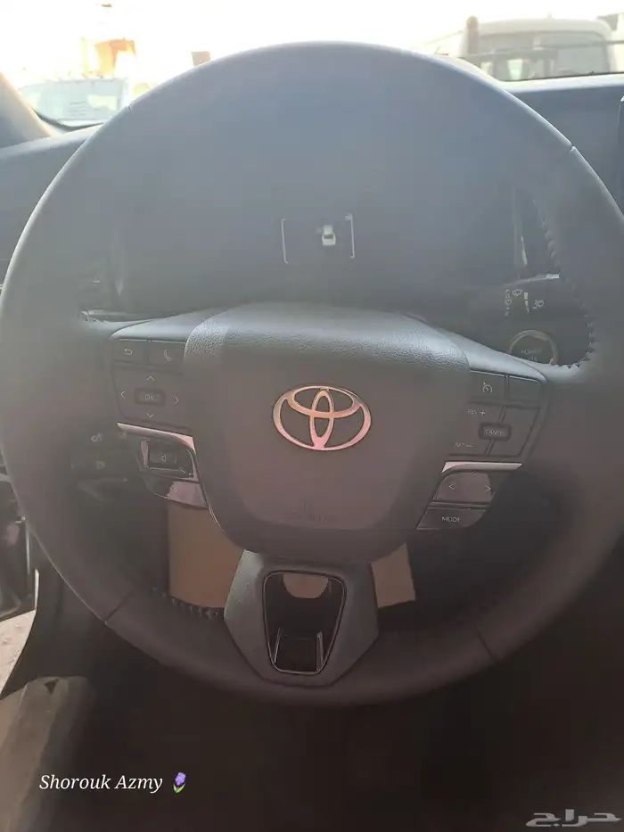 تويوتا كاميري LE نص فل هيبر موديل 2025 6