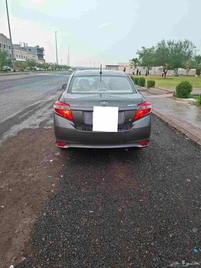 تويوتا يارس 2016 1