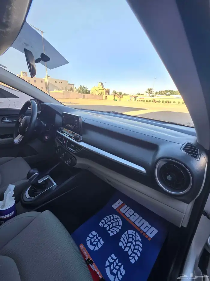 للبيع كيا سيراتو 2021 فضي 31