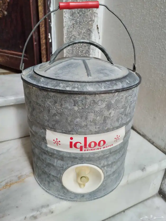 ترمس ماء ارامكو قديم قلو امريكي شبه جديد حجم2 جالون 250ريال 0