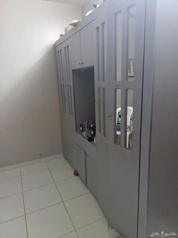 دولاب ملابس 1