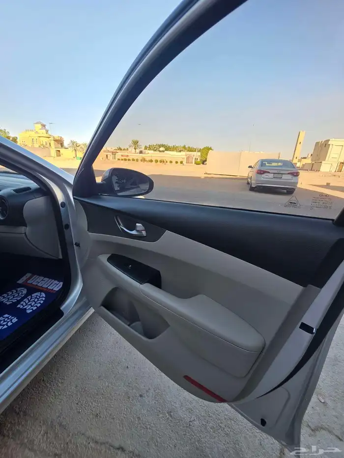 للبيع كيا سيراتو 2021 فضي 29