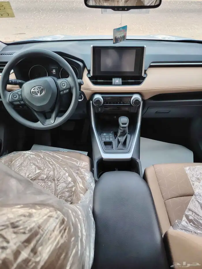 تويوتا راف فور XLE موديل 2025 سعودي 5