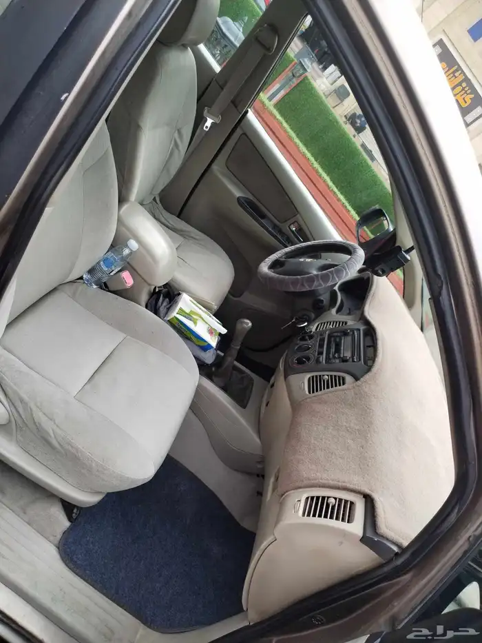 للبيع انوفا 2009 نظيفة جاهزة للاستخدام 14