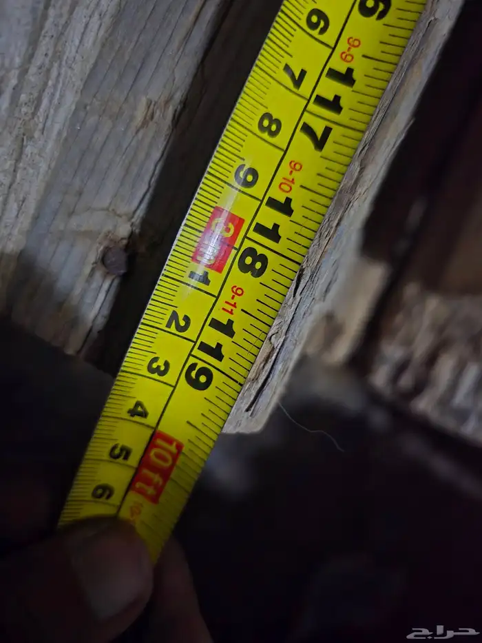 مربيع للبيع 4م و3م العرض 10سم. الحدد حولي 10 مربوعه نضيفه 3