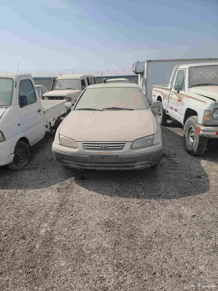 هايلوكس وكامري وفان هواندي للبيع تشليح 5