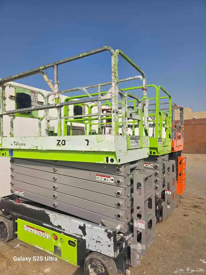 سيزرلفت للايجار رافعه مقصيه للايجار رافعات مقصيه للايجار كهب 1