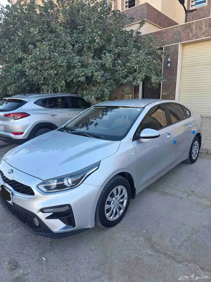للبيع كيا سيراتو 2021 فضي 1