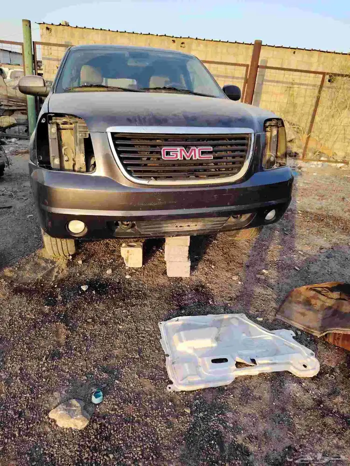 جي إم سي يوكان تشليح موديل 2010 3