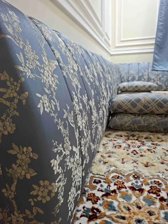 مساند للبيع شبه جديده ونظيفة جدا جدا 1