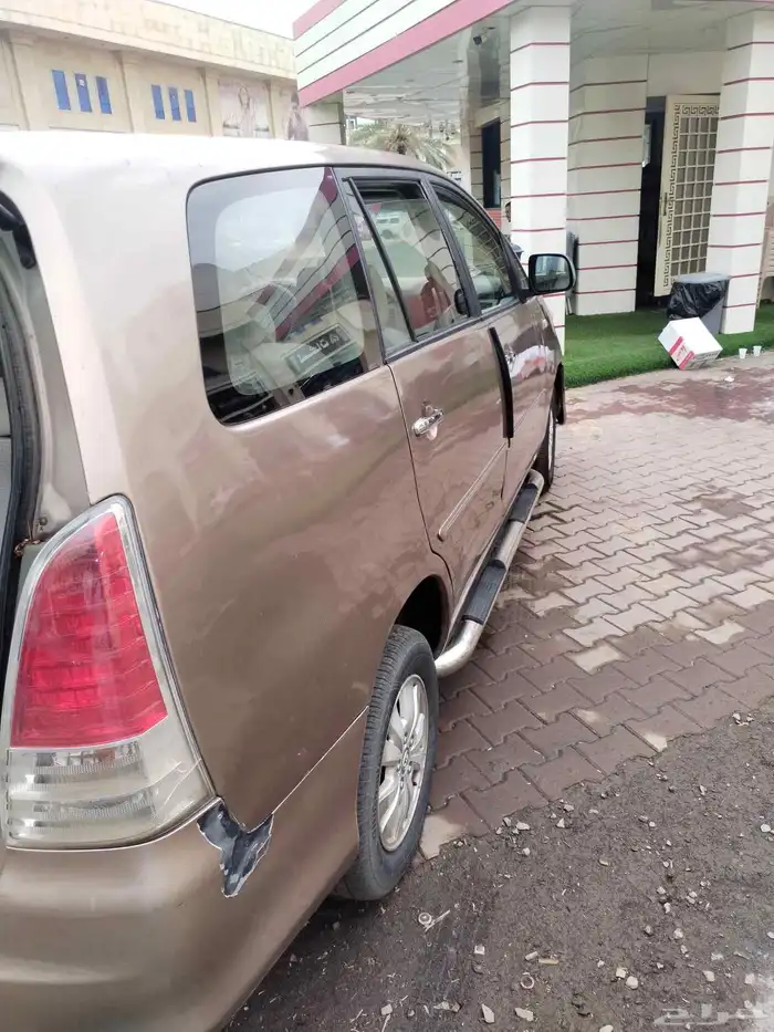 للبيع انوفا 2009 نظيفة جاهزة للاستخدام 18