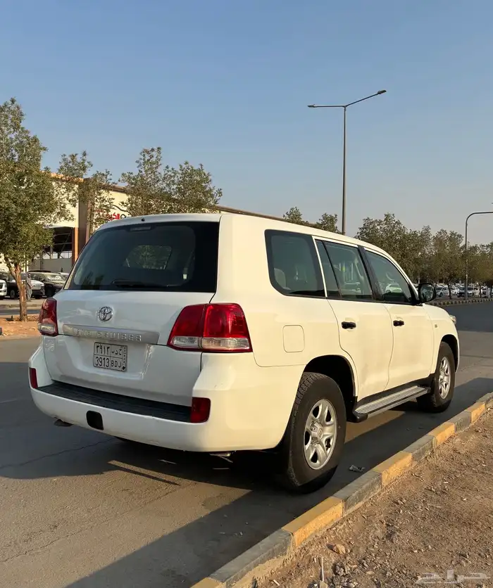 لاندكروزر 2010 4