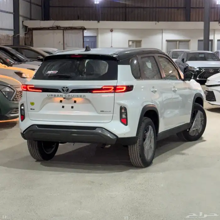 الشركة الصانعة  تويوتا TOYOTA النوع  أوربان كروزر URBAN 5