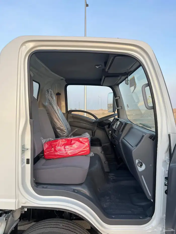 ايسوزو دينا 4 و 5 طن 2025 3