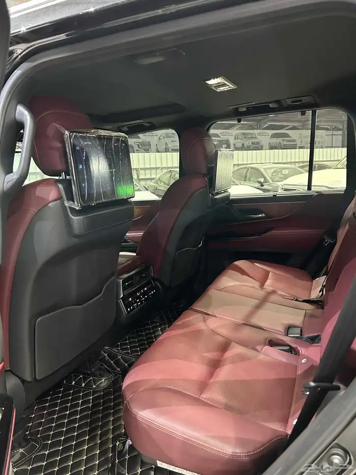 لكزس LX 600 BB فل 2025 وارد الساير عداد 34 الف كيلو 6