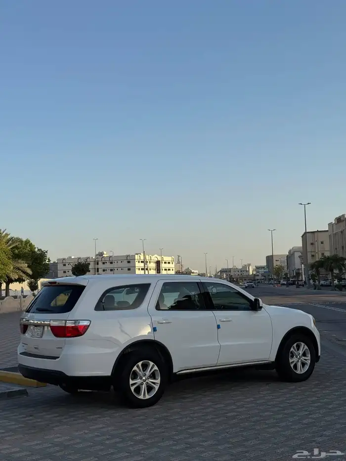 دودج دورانجو 2013 نظيف 3