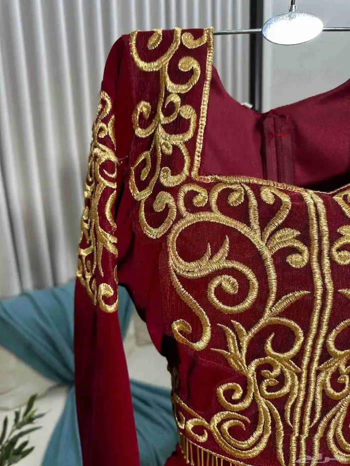 جديد   السعر 310 الألوان   1  الخامة 0