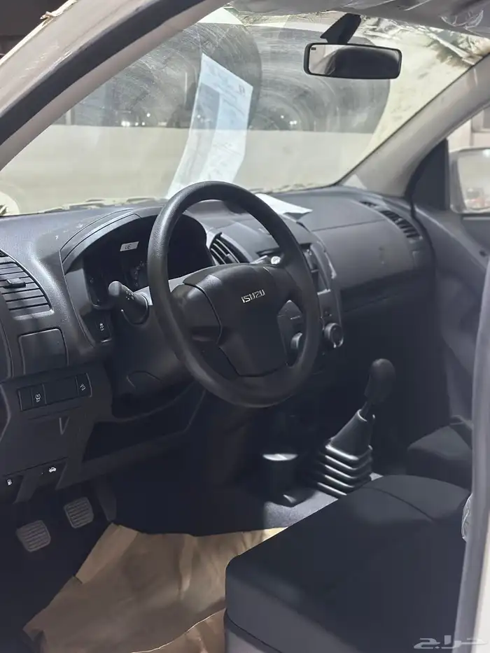 إيسوزو ديماكس 2025 4