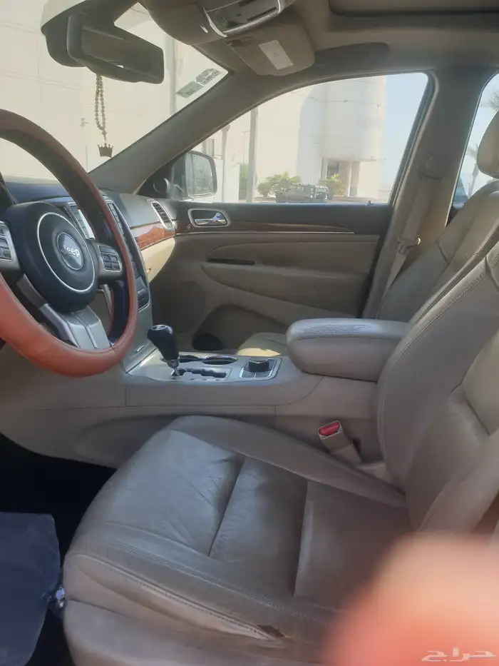 jeep grand chrokee 2011 140 km 6