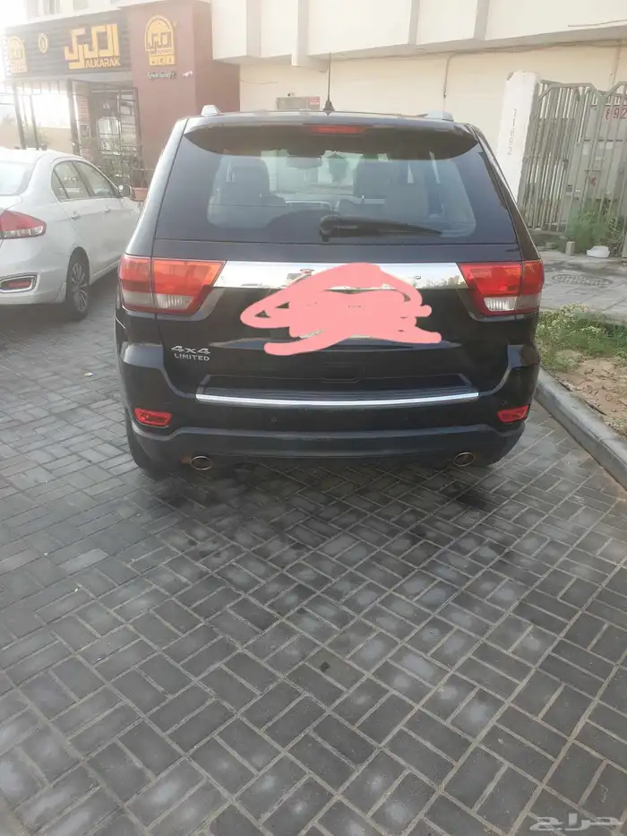 jeep grand chrokee 2011 140 km 1