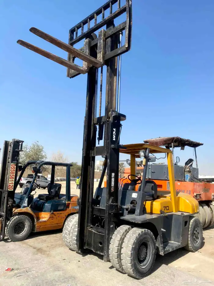 رافعه شوكيه فور كلفت للاجار 10طن7طن5طن3طن 5