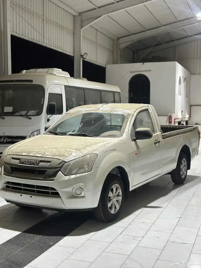 إيسوزو ديماكس 2025 1